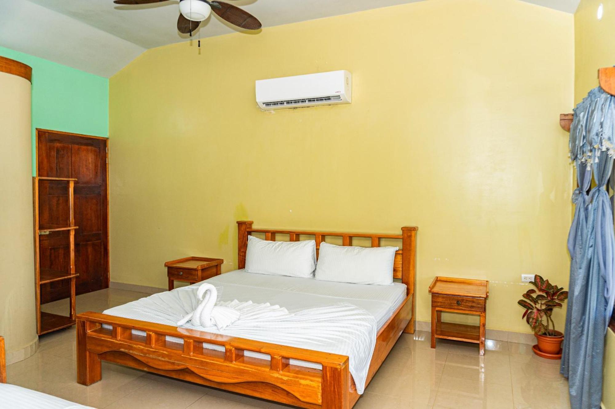 Hotel Rancho Corcovado Drake Bay Exterior photo